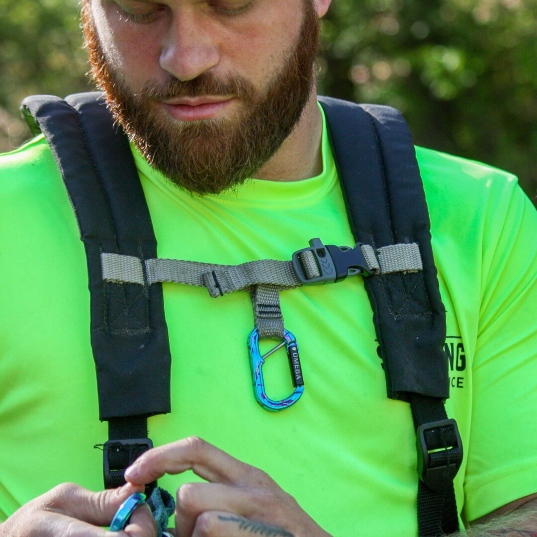 Omega Pacific Micro Raider+ Captive Aluminum Straightgate Carabiner