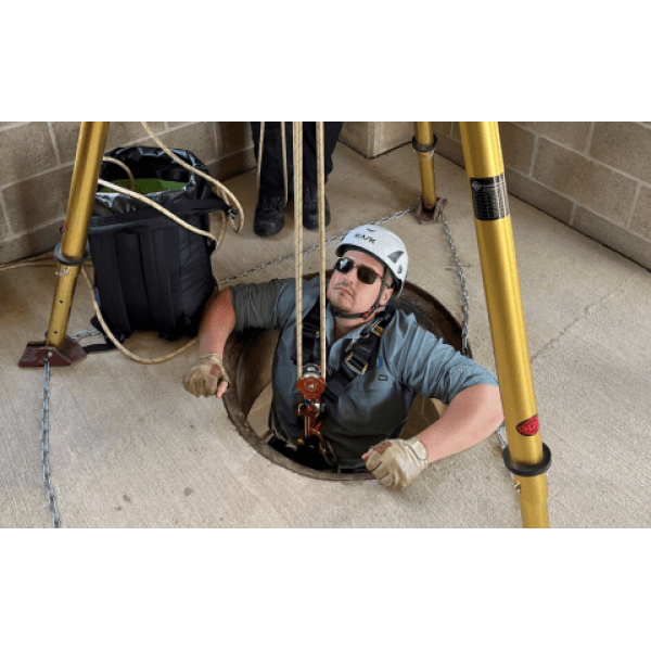 CONFINED SPACE AWARENESS – AUTHORIZED ENTRANT & NON-ENTRY RETRIEVALS (NON-RESCUE)