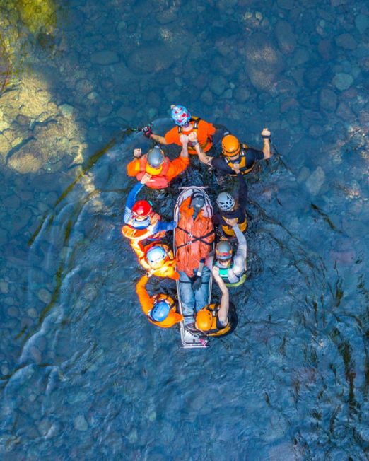EMERGENCY BOAT OPERATION & RESCUE